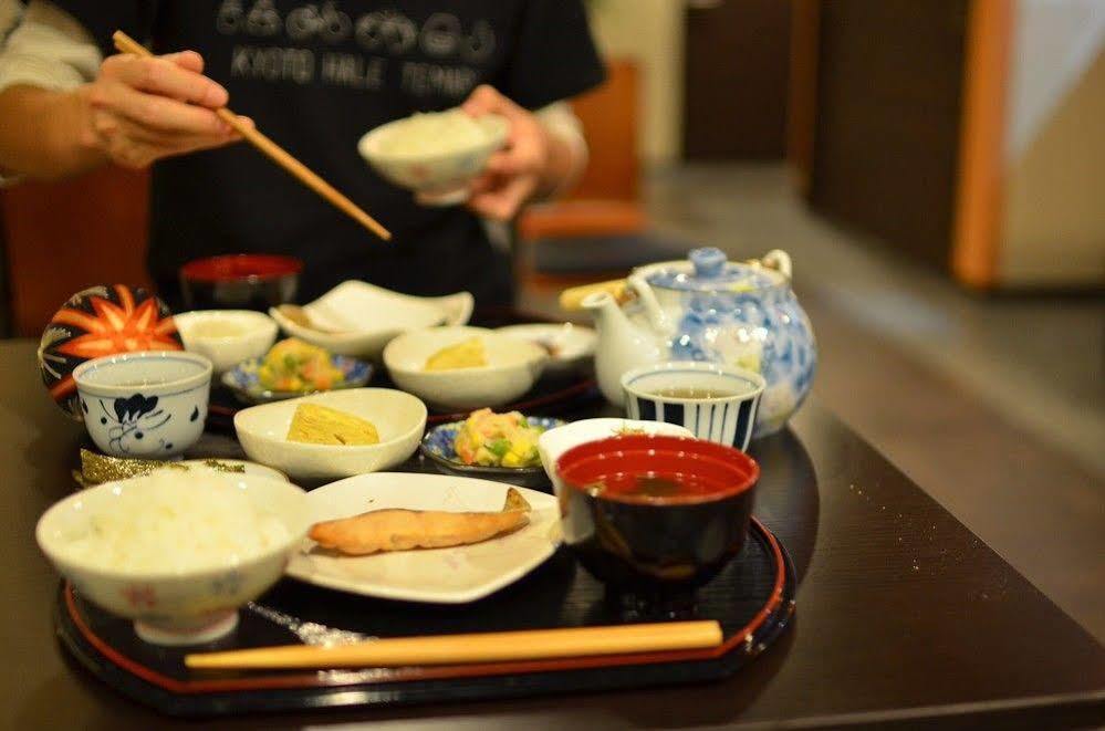 Oyo E-stay Rokujo Guest house